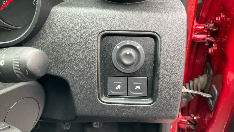 Dacia Duster 1.0 TCe 100 Prestige 5dr Bi Fuel Estate